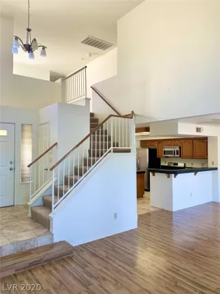 Photo #6: 2195518 Listing 