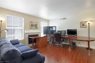 Photo #2: 2195554 Listing