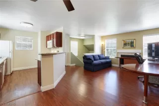 Photo #3: 2195554 Listing