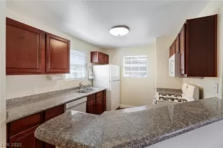 Photo #6: 2195554 Listing