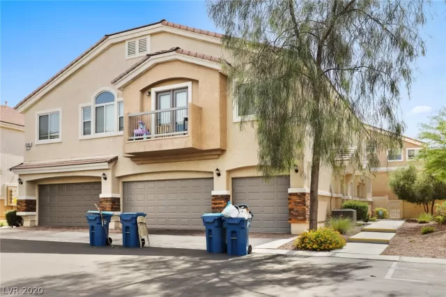 MLS: 2195578 Condo For Sale