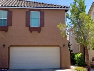 Photo #2: 2195644 Listing