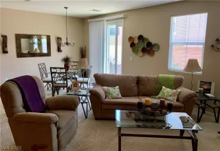 Photo #6: 2195644 Listing