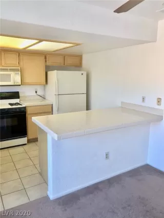 Photo #6: 2195655 Listing 