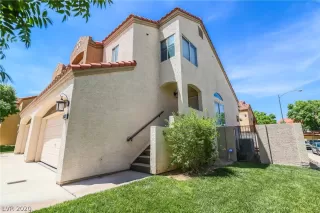 Photo #2: 2195680 Listing 