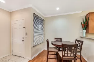 Photo #2: 2195683 Listing 