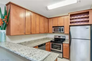 Photo #4: 2195683 Listing 