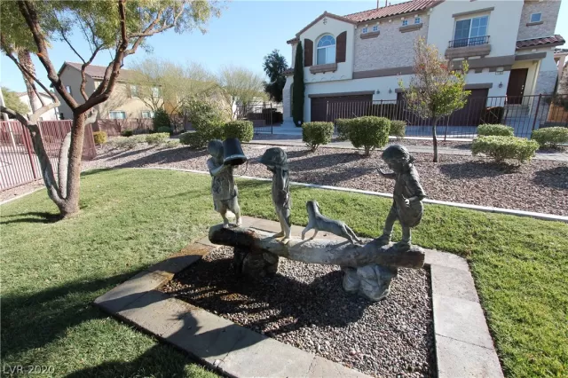 MLS: 2195735 Condo For Sale