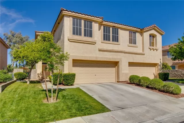 MLS: 2195781 Condo For Sale