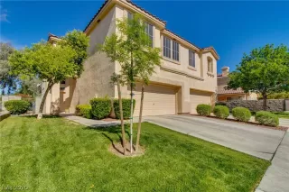 Photo #1: 2195781 Listing