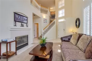 Photo #3: 2195781 Listing