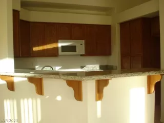 Photo #1: 2195787 Listing 