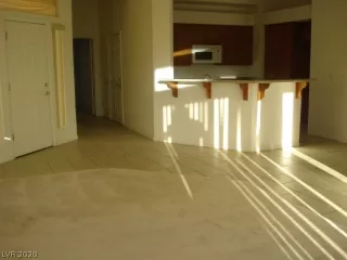 Photo #2: 2195787 Listing 