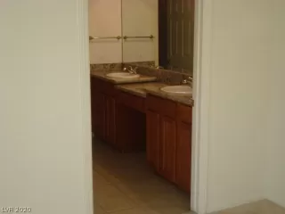 Photo #3: 2195787 Listing 