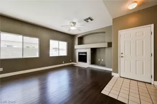 Photo #3: 2195788 Listing