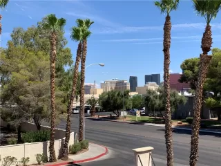 Photo #1: 2195789 Listing 