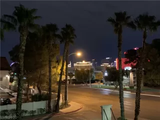 Photo #2: 2195789 Listing 