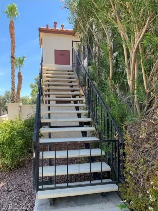 Photo #4: 2195789 Listing 