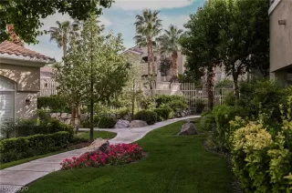 Photo #6: 2195813 Listing 