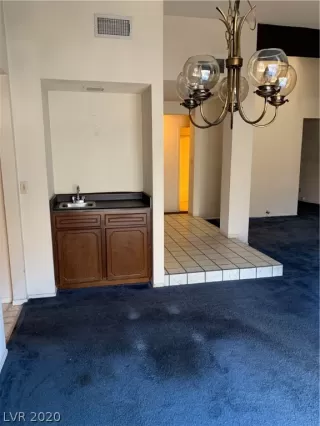 Photo #4: 2195841 Listing