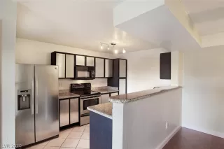 Photo #6: 2195862 Listing 