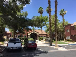 Photo #3: 2195867 Listing