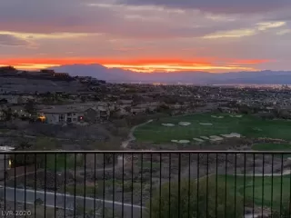 Photo #3: 2195882 Listing