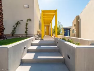 Photo #6: 2195882 Listing