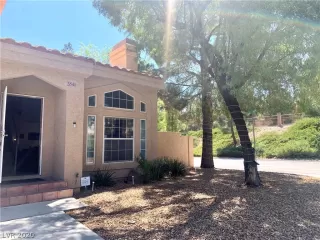 Photo #1: 2195910 Listing