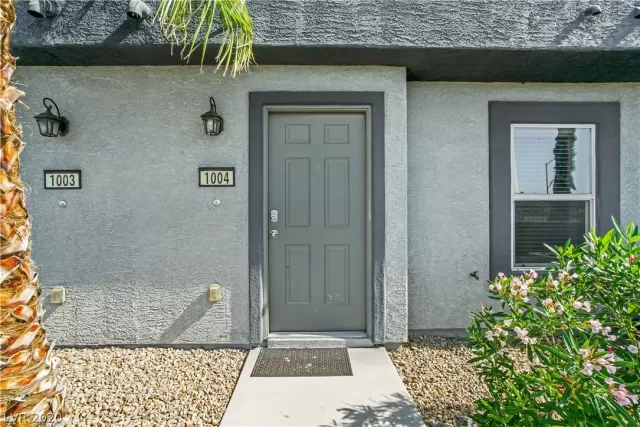 MLS: 2195957 Condo For Sale