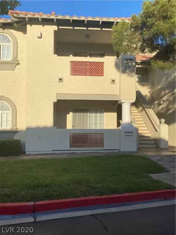 MLS: 2195966 Condo For Sale