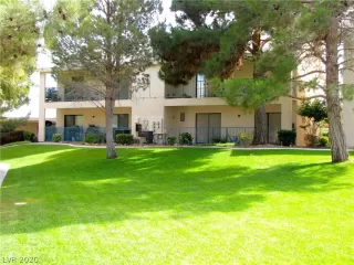 Photo #2: 2196008 Listing