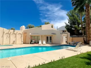 Photo #6: 2196008 Listing