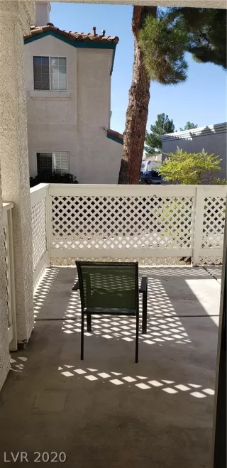 Photo #4: 2196027 Listing 