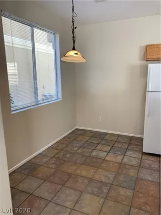 Photo #4: 2196084 Listing