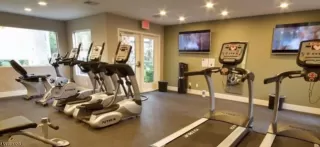 Photo #6: 2196086 Listing 