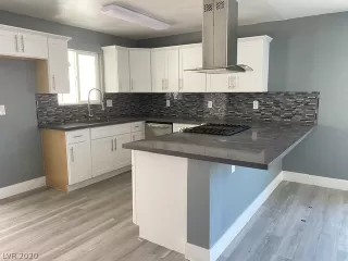 Photo #2: 2196185 Listing 