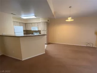 Photo #5: 2196236 Listing