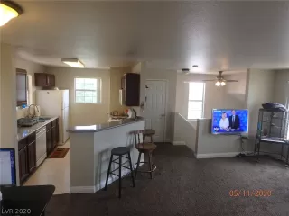 Photo #3: 2196242 Listing