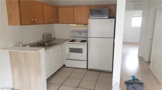 Photo #3: 2196291 Listing 