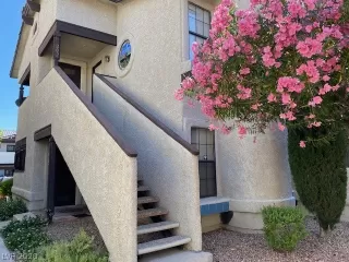 Photo #1: 2196350 Listing