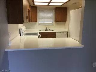 Photo #6: 2196376 Listing 