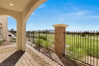 Photo #1: 2196479 Listing 