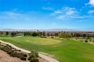 Photo #4: 2196479 Listing 