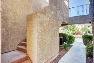 Photo #3: 2196499 Listing