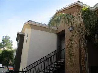 Photo #1: 2196541 Listing 