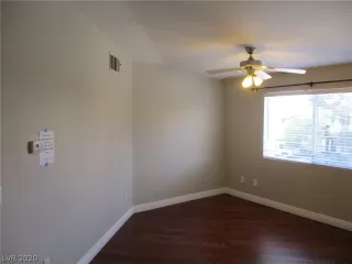 Photo #6: 2196541 Listing 