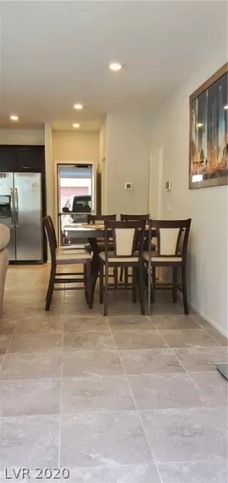 Photo #4: 2196546 Listing