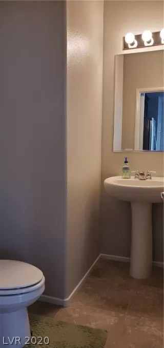 Photo #5: 2196546 Listing