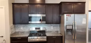 Photo #6: 2196546 Listing